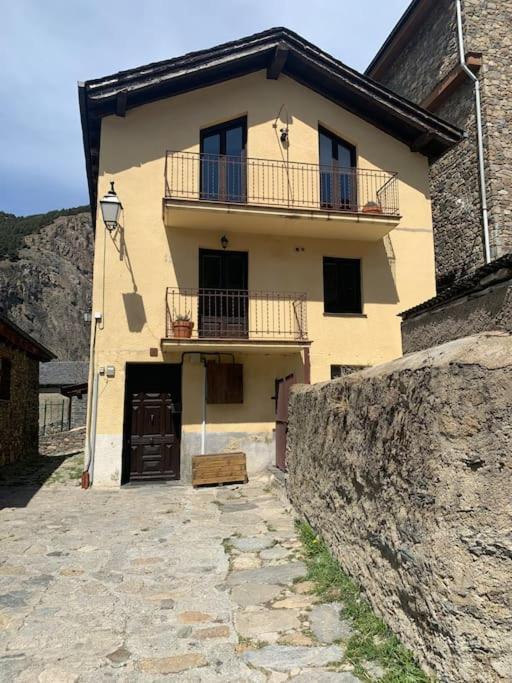 Apartamento Casa Jarca 1er Piso, A 1km De