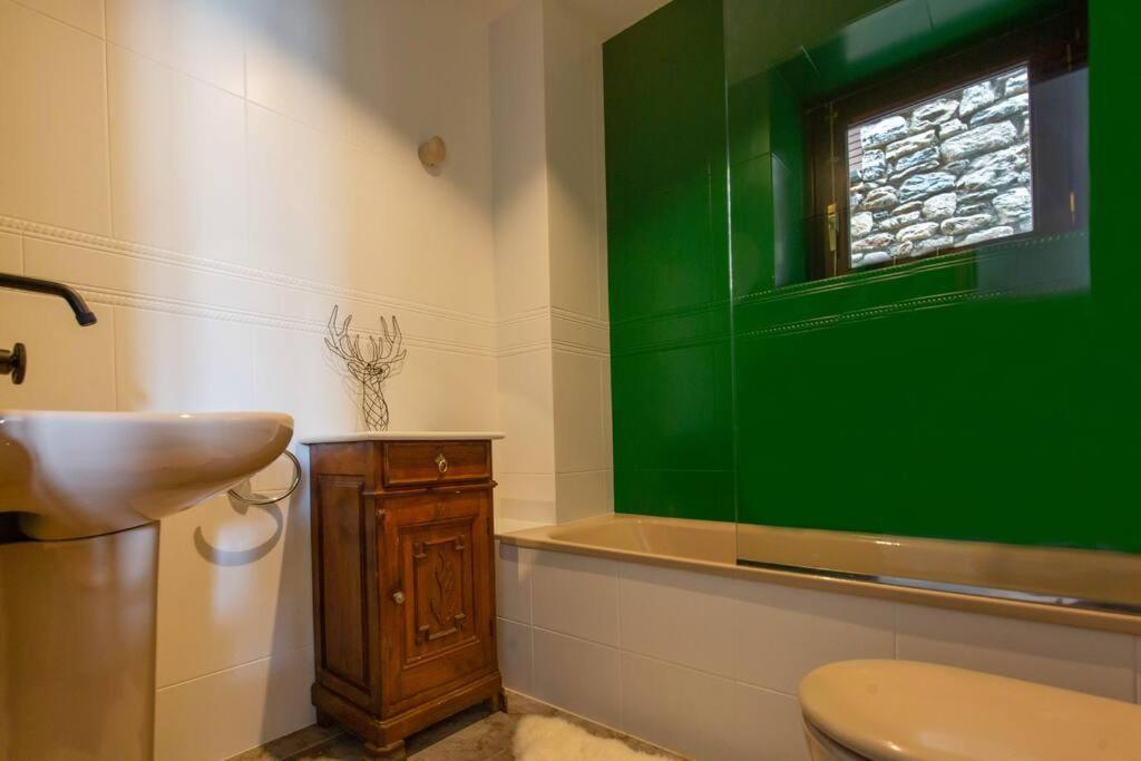Apartamento Casa Jarca 1er Piso, A 1km De